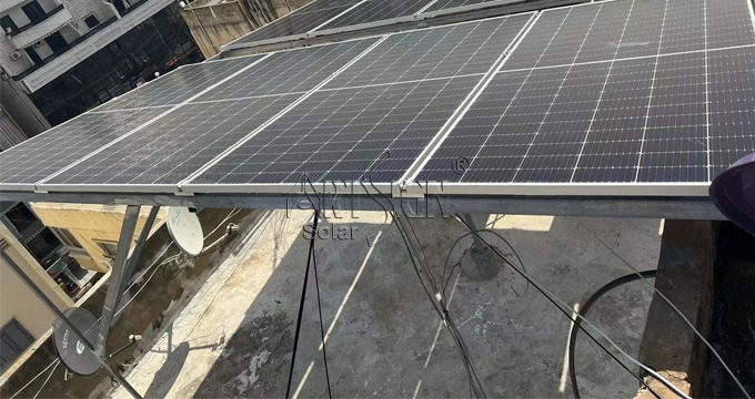 Metalen dakbeugel met korte rail voor zonnepanelen | ART SIGN